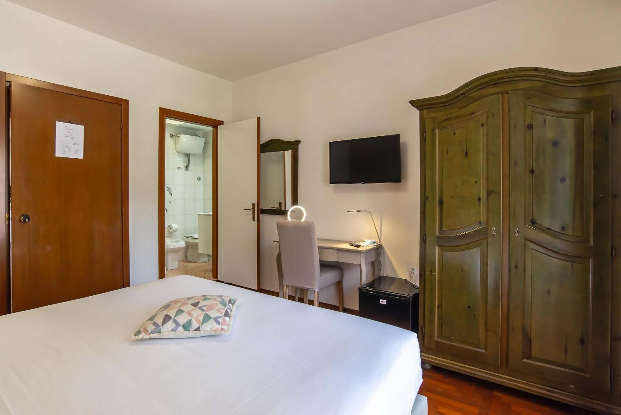 Plaza Rooms Ciampino Exterior foto
