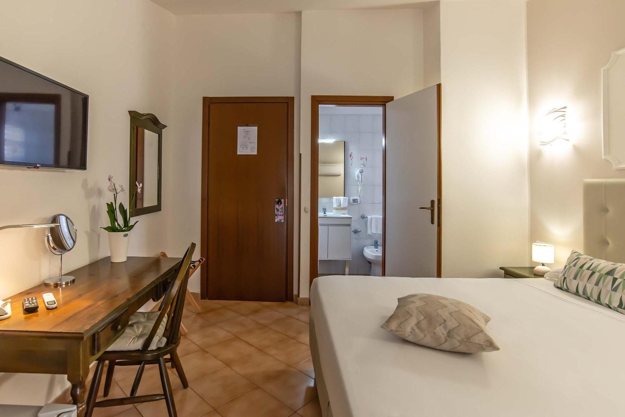 Plaza Rooms Ciampino Exterior foto