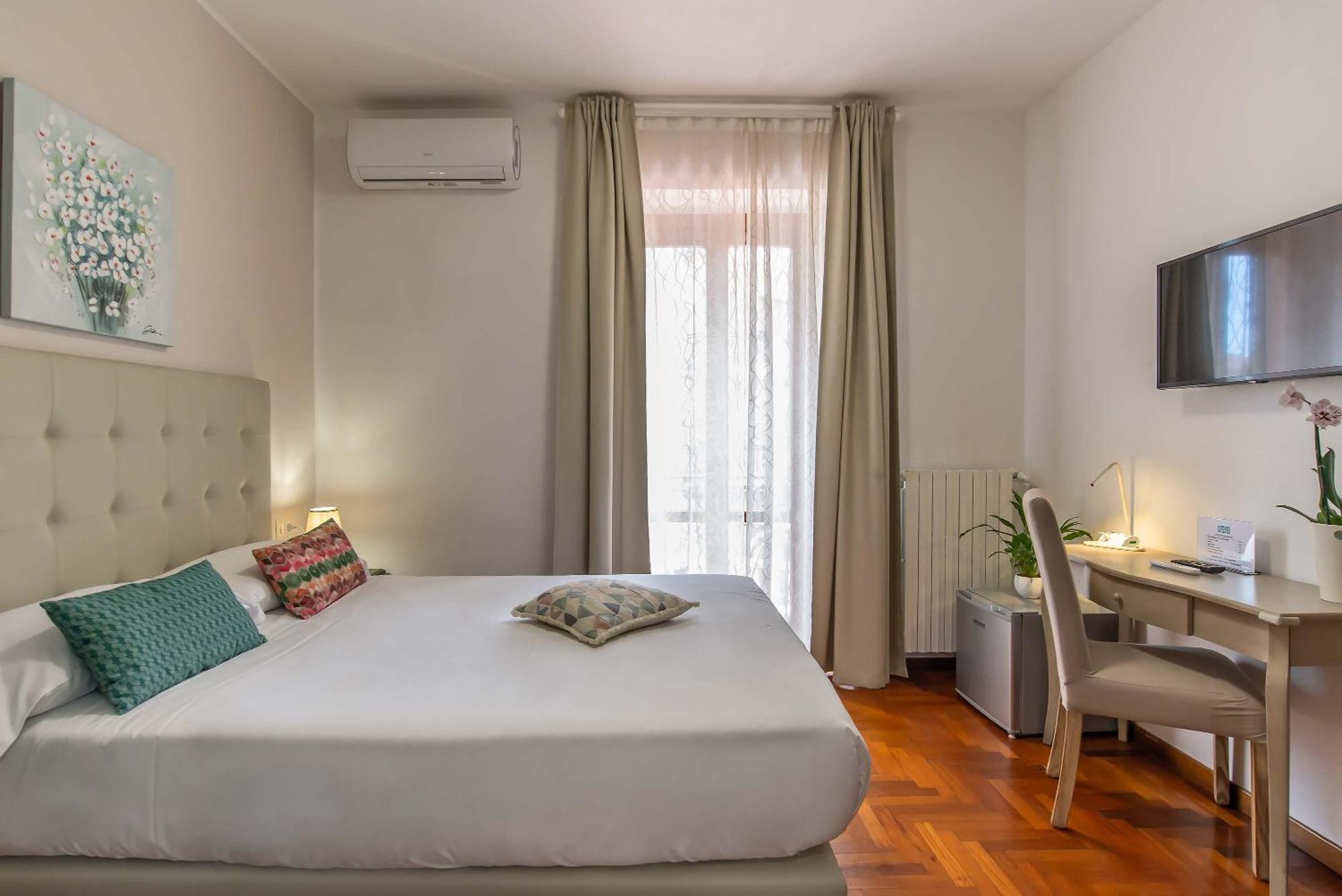 Plaza Rooms Ciampino Exterior foto