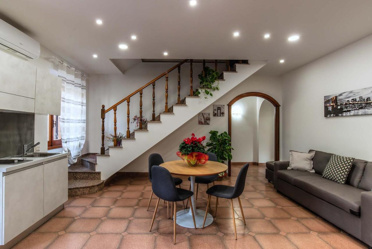 Plaza Rooms Ciampino Exterior foto